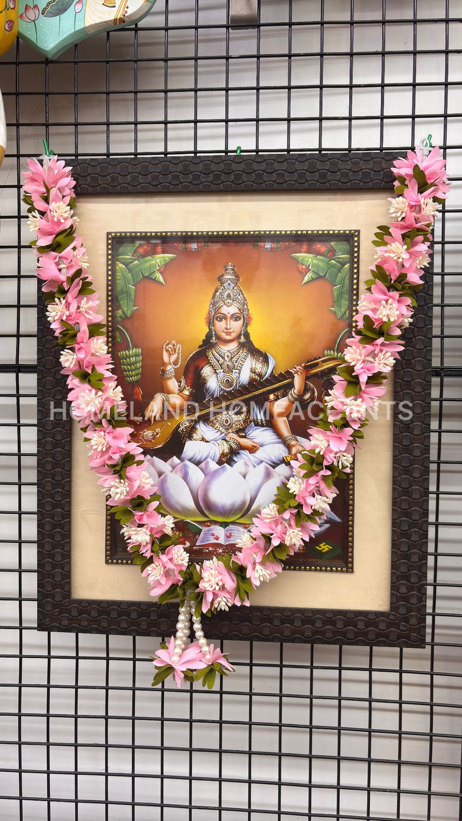 Exquisite Garland/Maalai - MAA044 (22 Inches)