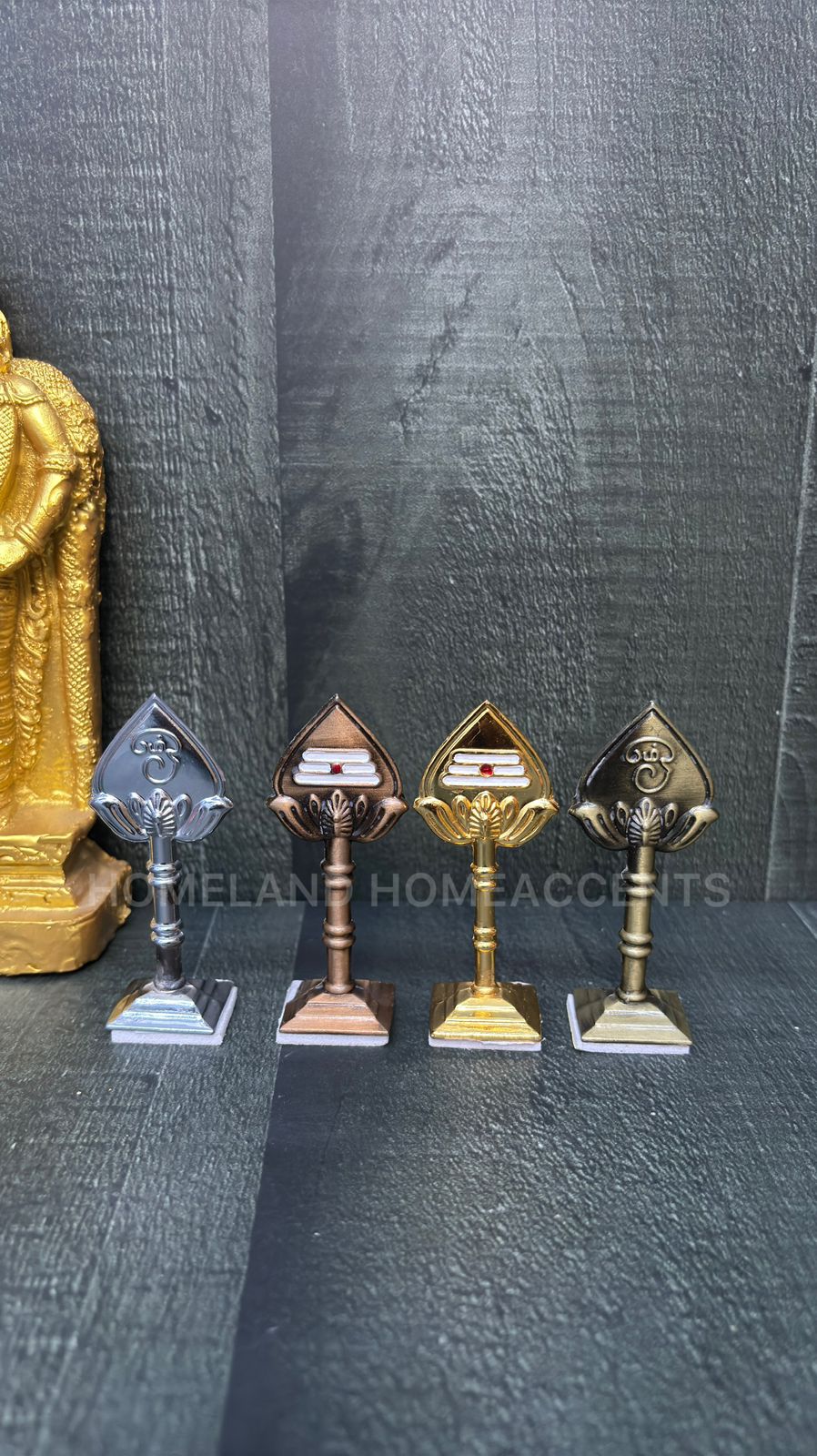 Malaysia Murugar Combo Set (பத்துமலை முருகன்) – Idol with Vel & Keychain 
