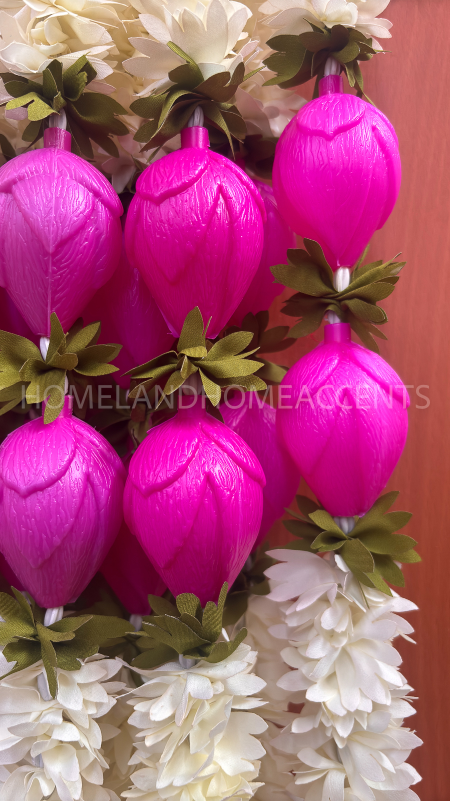 Elegant Lotus Malli Thoranam