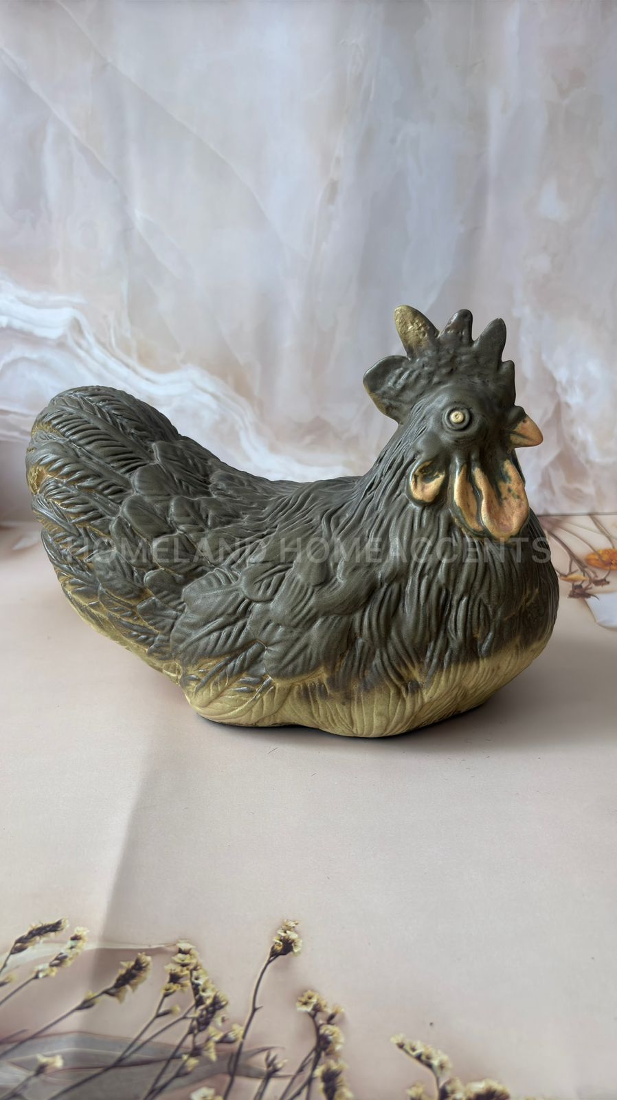 Rustic Hen Terracotta Showpiece