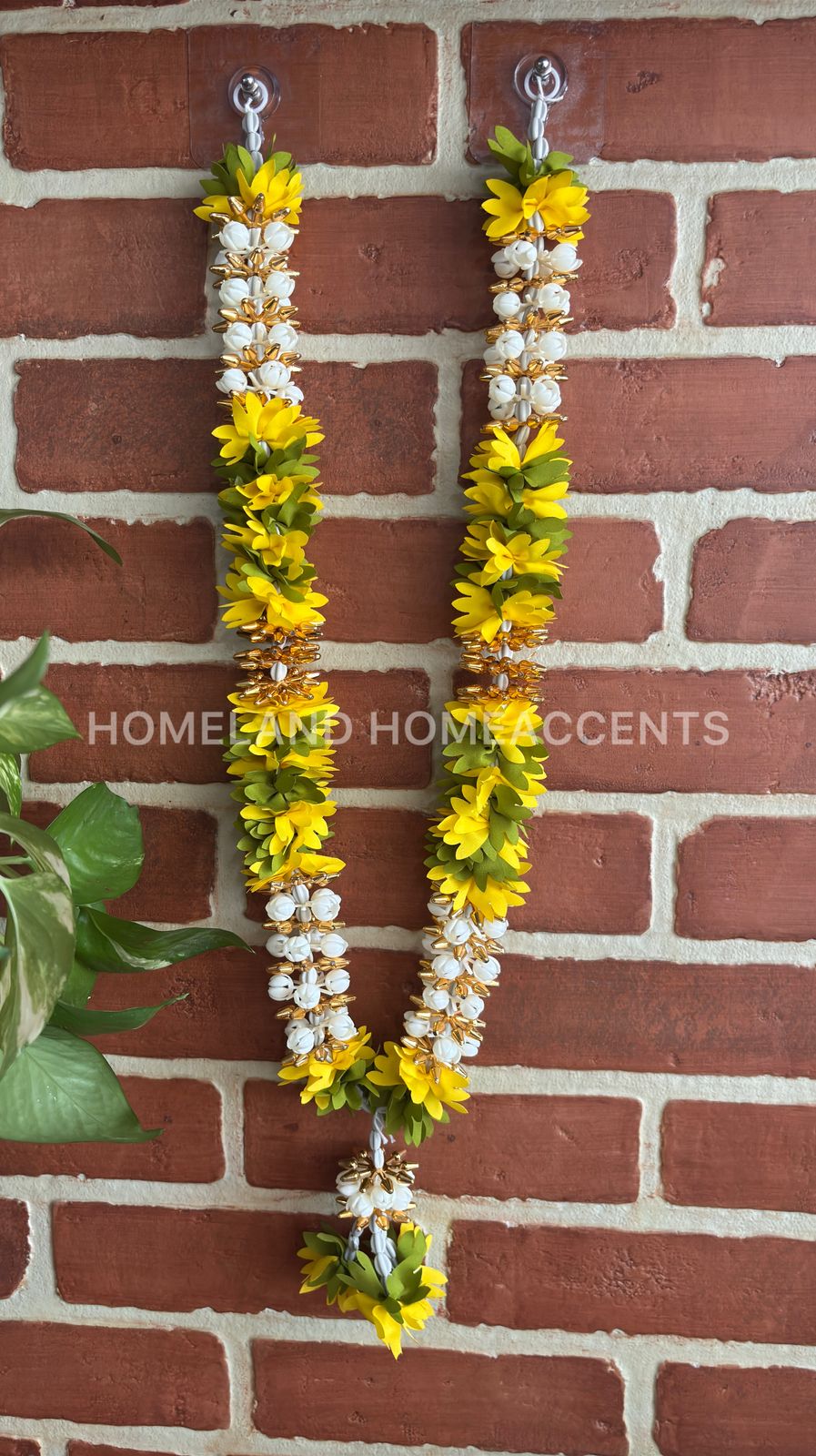 Exquisite Garland/Maalai - MAA047 (22 Inches)