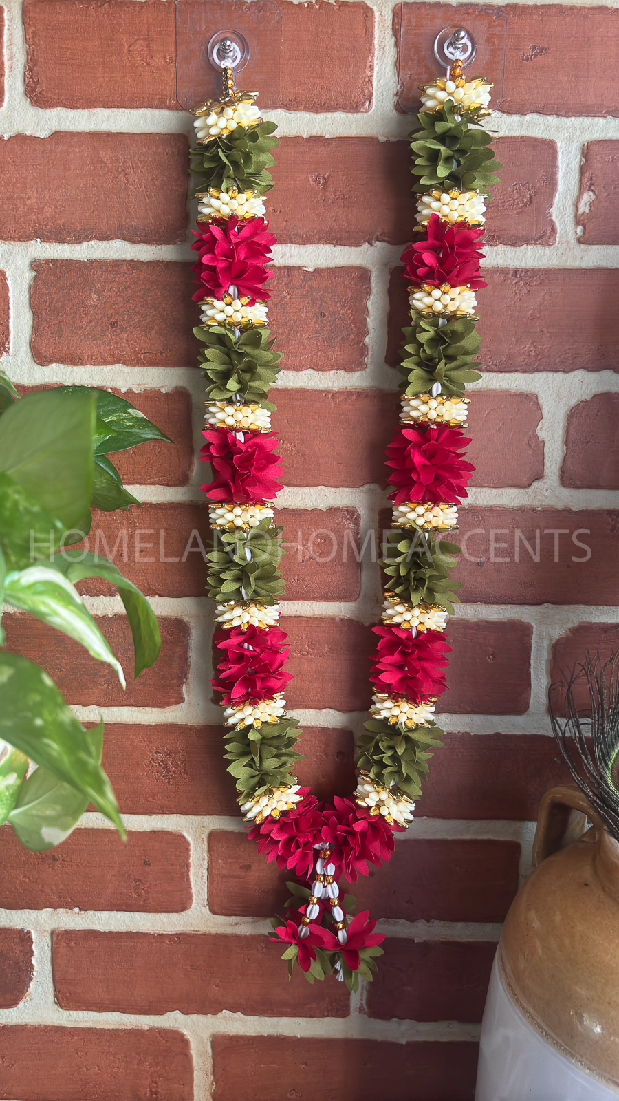Malli Maalai/Garland Multicolour with Gold Details