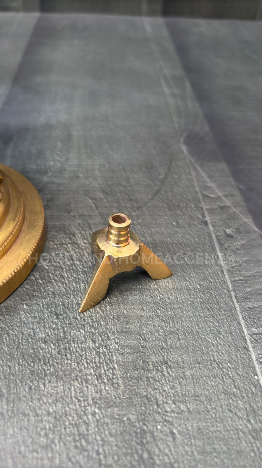 Brass Lamp Thiri Holder – Tripod Design