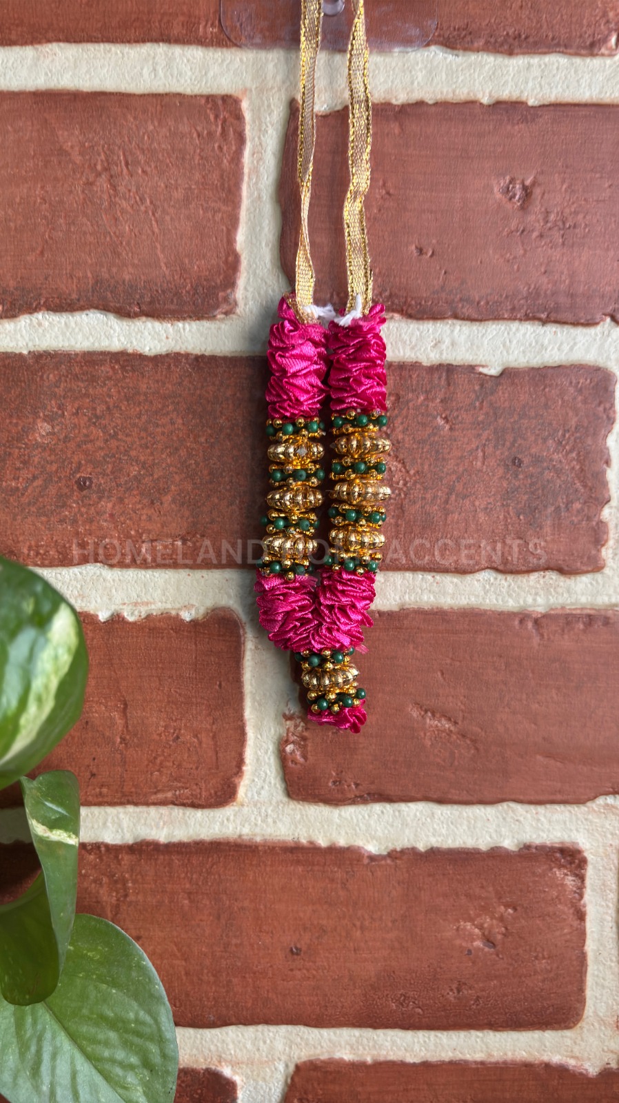 Mini Maalai/Garland with Bead Detailing (Pink)