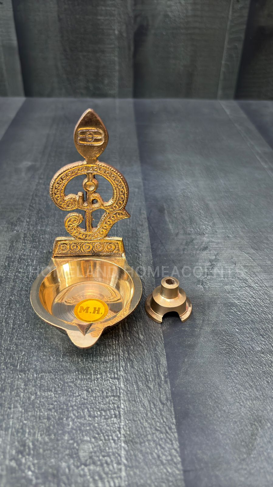 Round Brass Thiri Holder Small – Compact Design