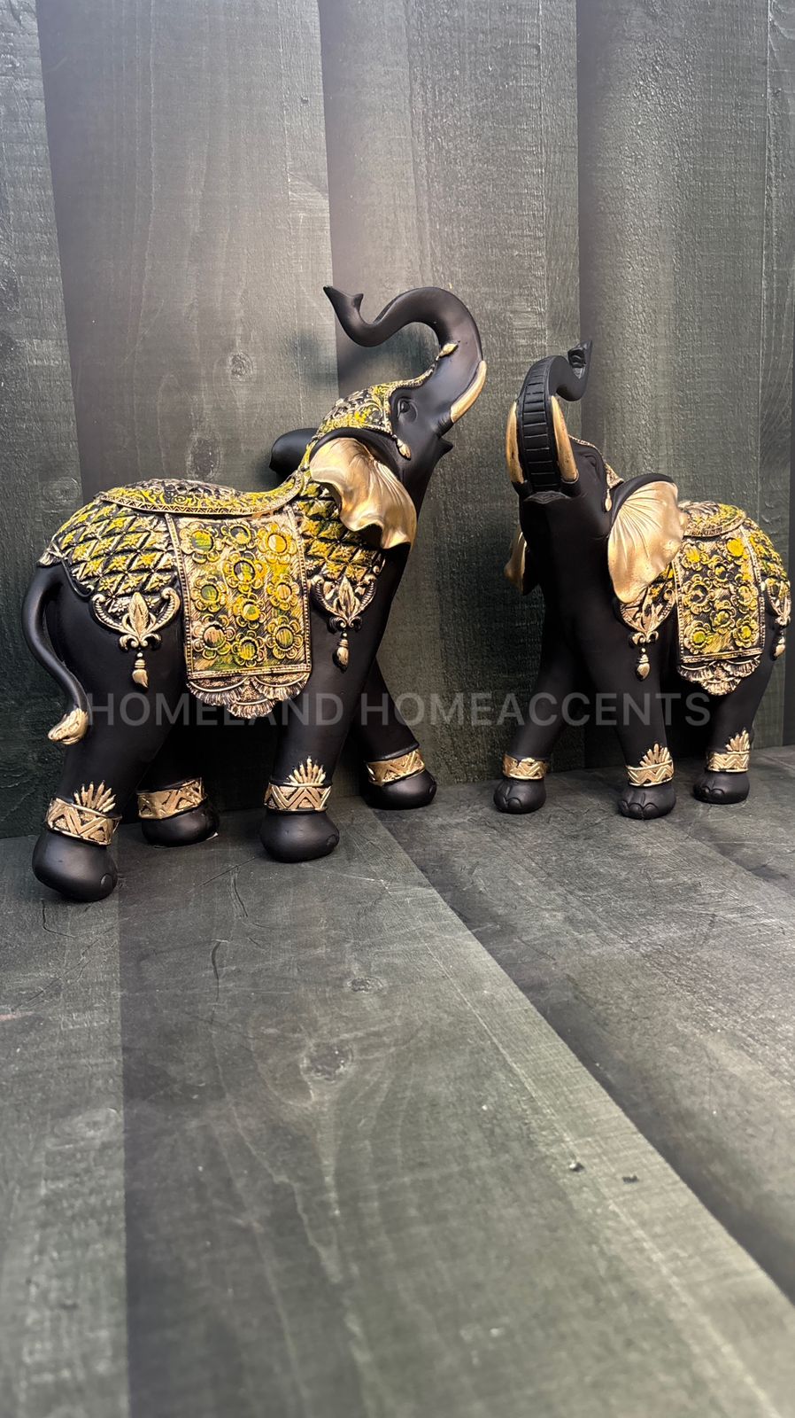 Set of 2 Decorative Elephants – Polyresin Finish