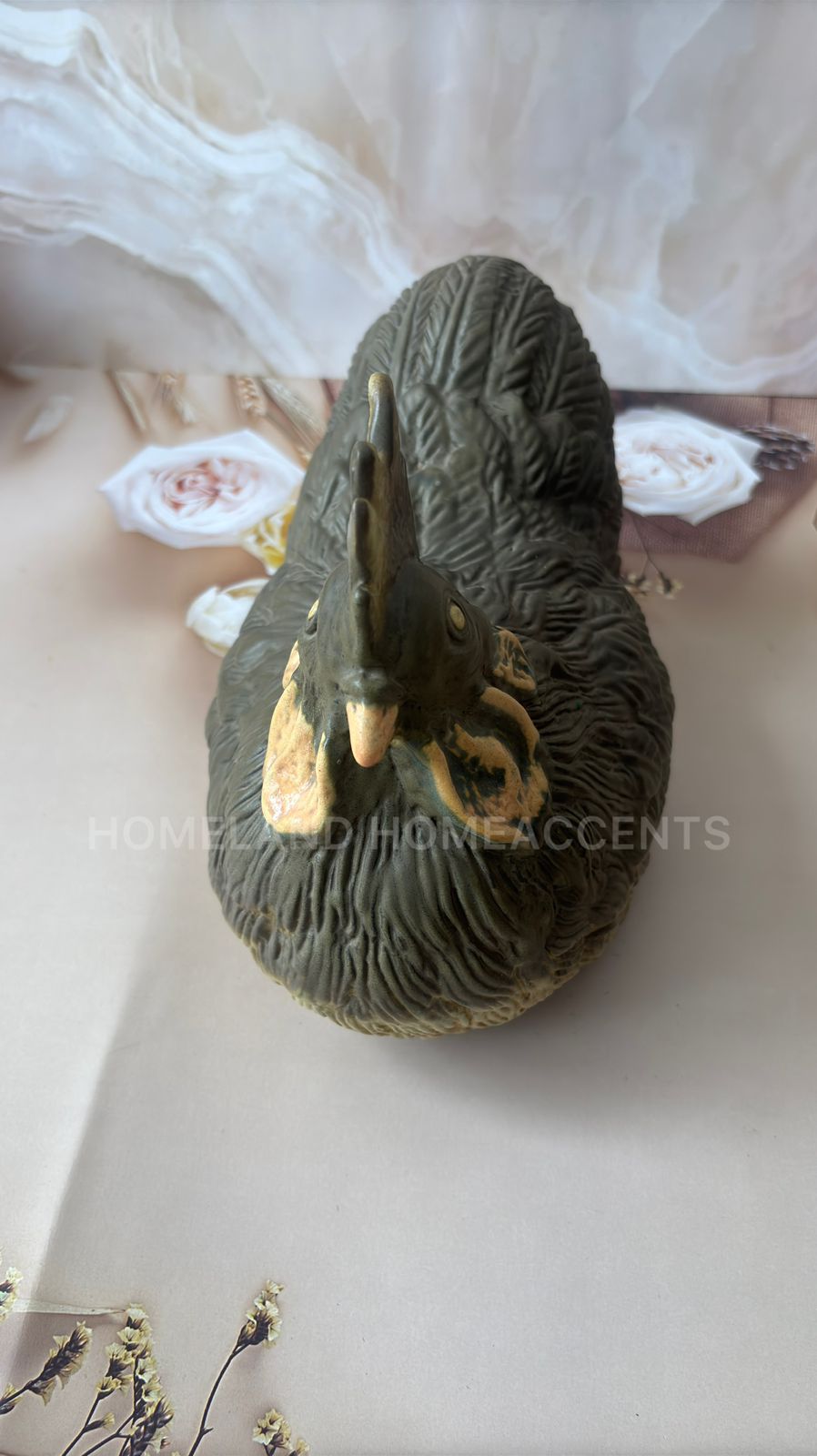 Rustic Hen Terracotta Showpiece