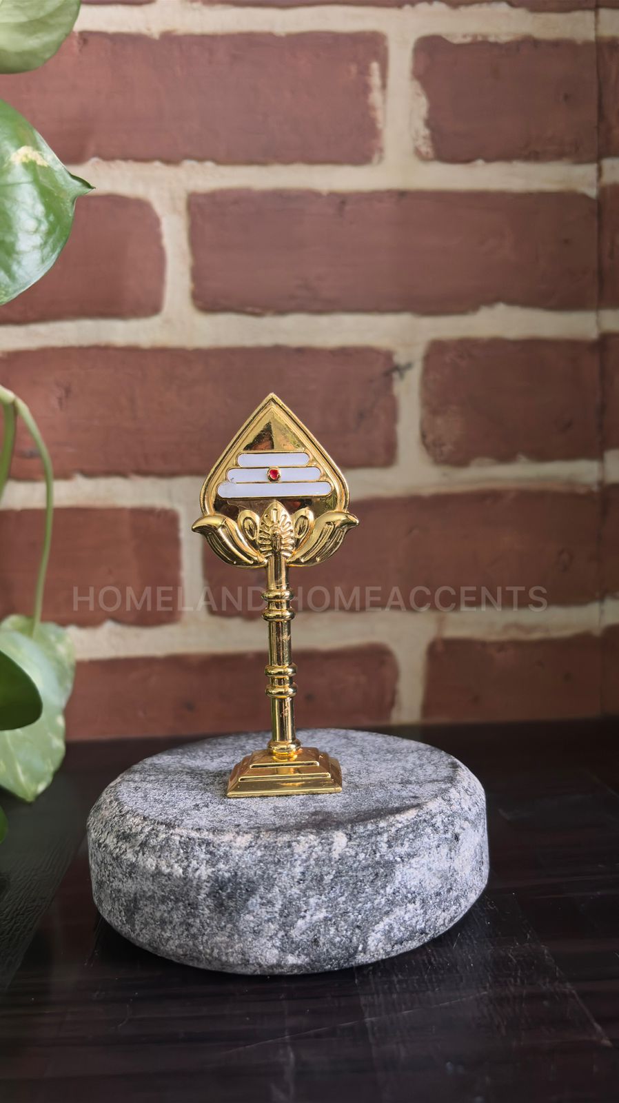 Murugar Vel - Gold 2.5 Inches