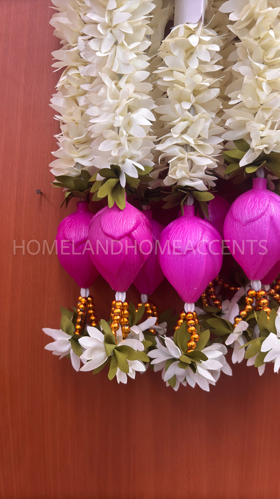 Elegant Lotus Malli Thoranam