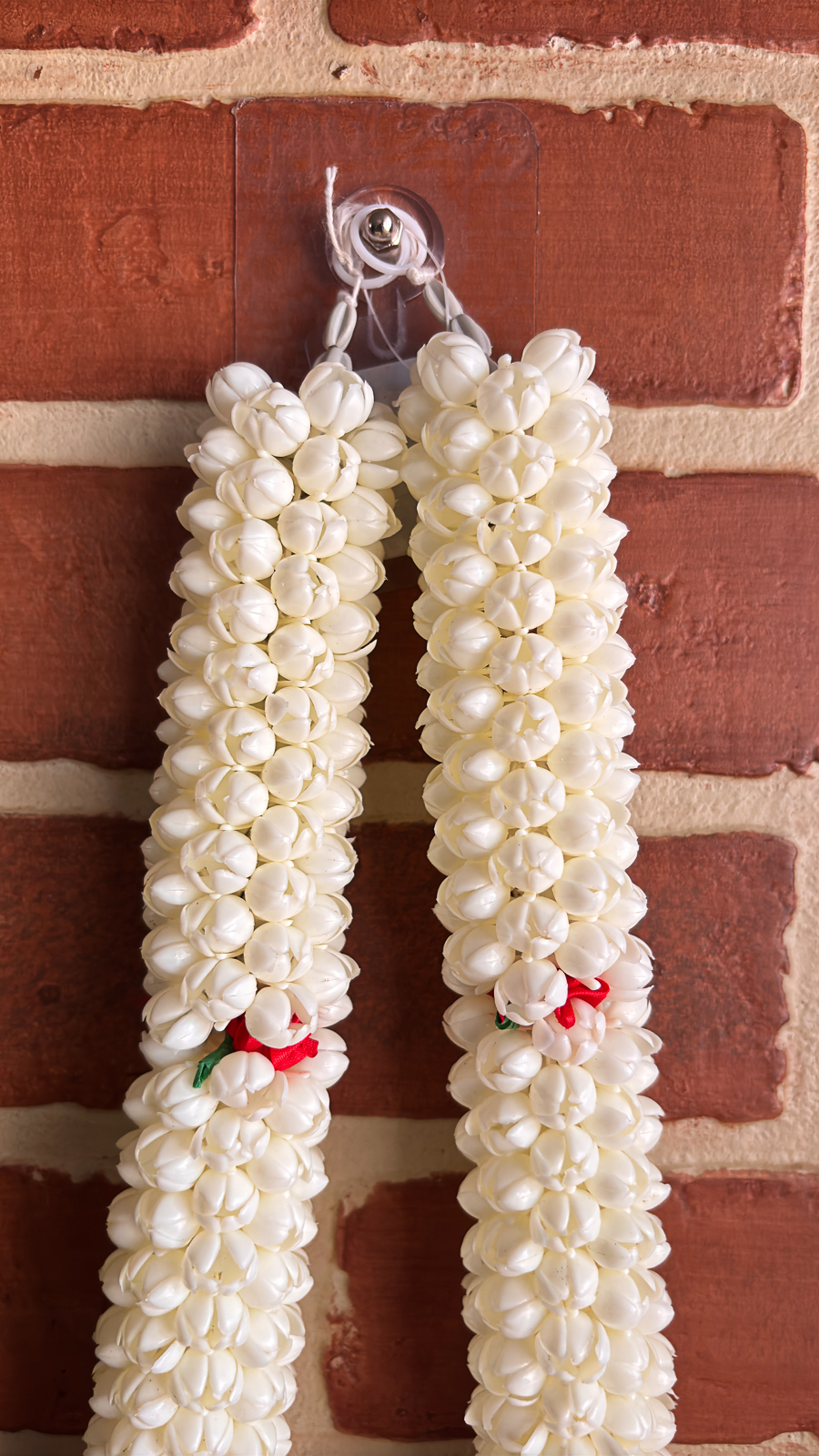 Malli Maalai/Garland with Rose in Between