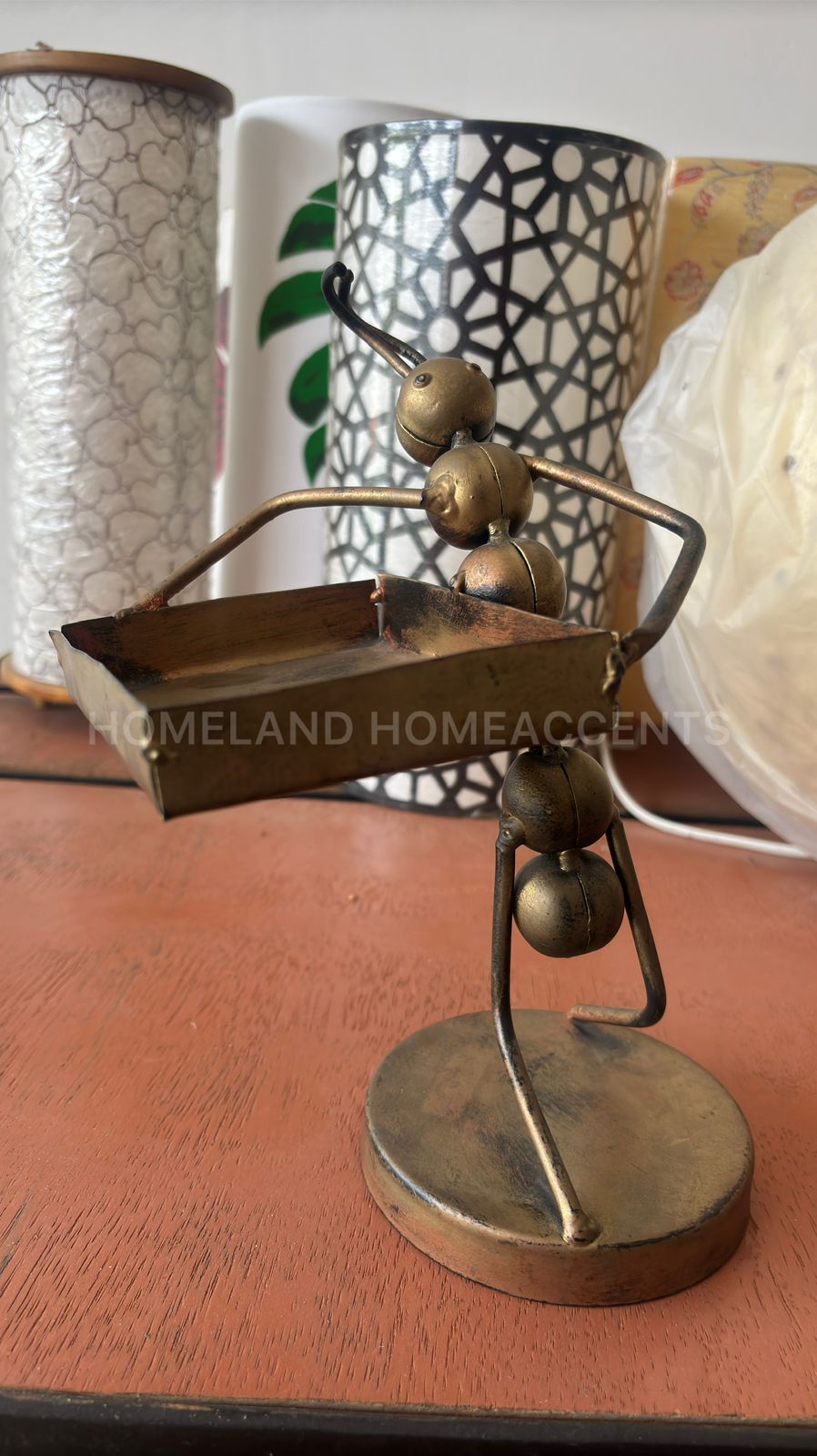 Handcrafted Iron Ant Stand – Powder Coated Utility Décor