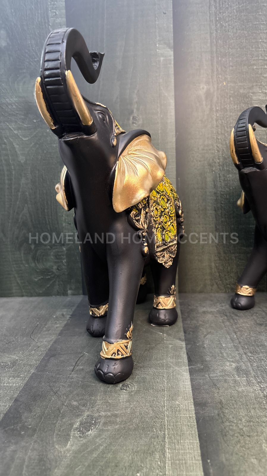 Set of 2 Decorative Elephants – Polyresin Finish