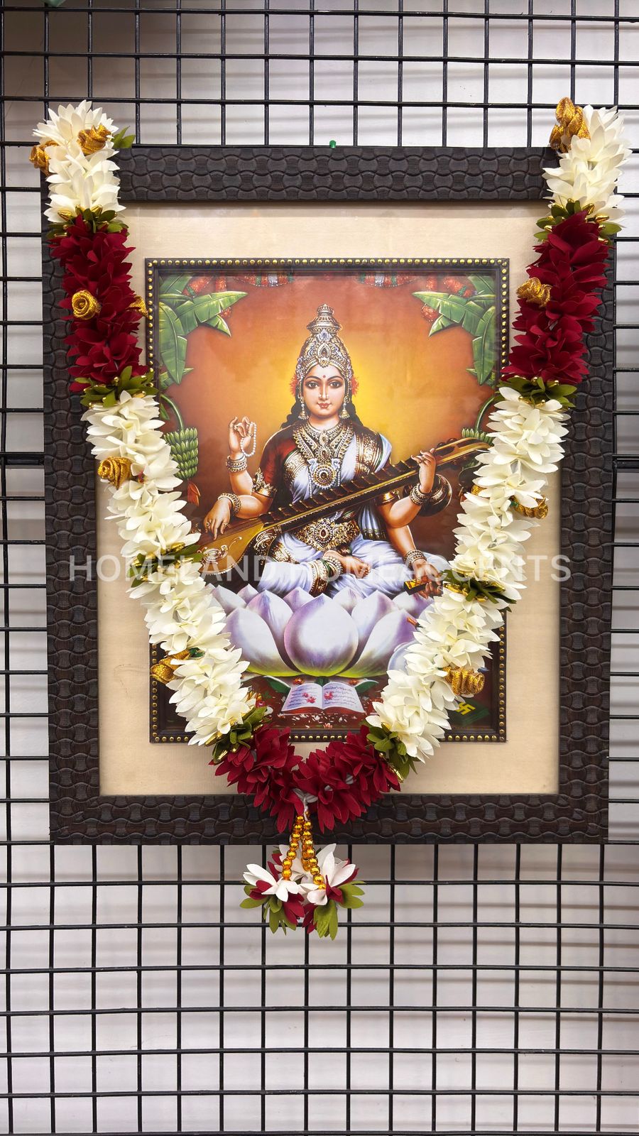 Exquisite Garland/Maalai - MAA048 (22 Inches)